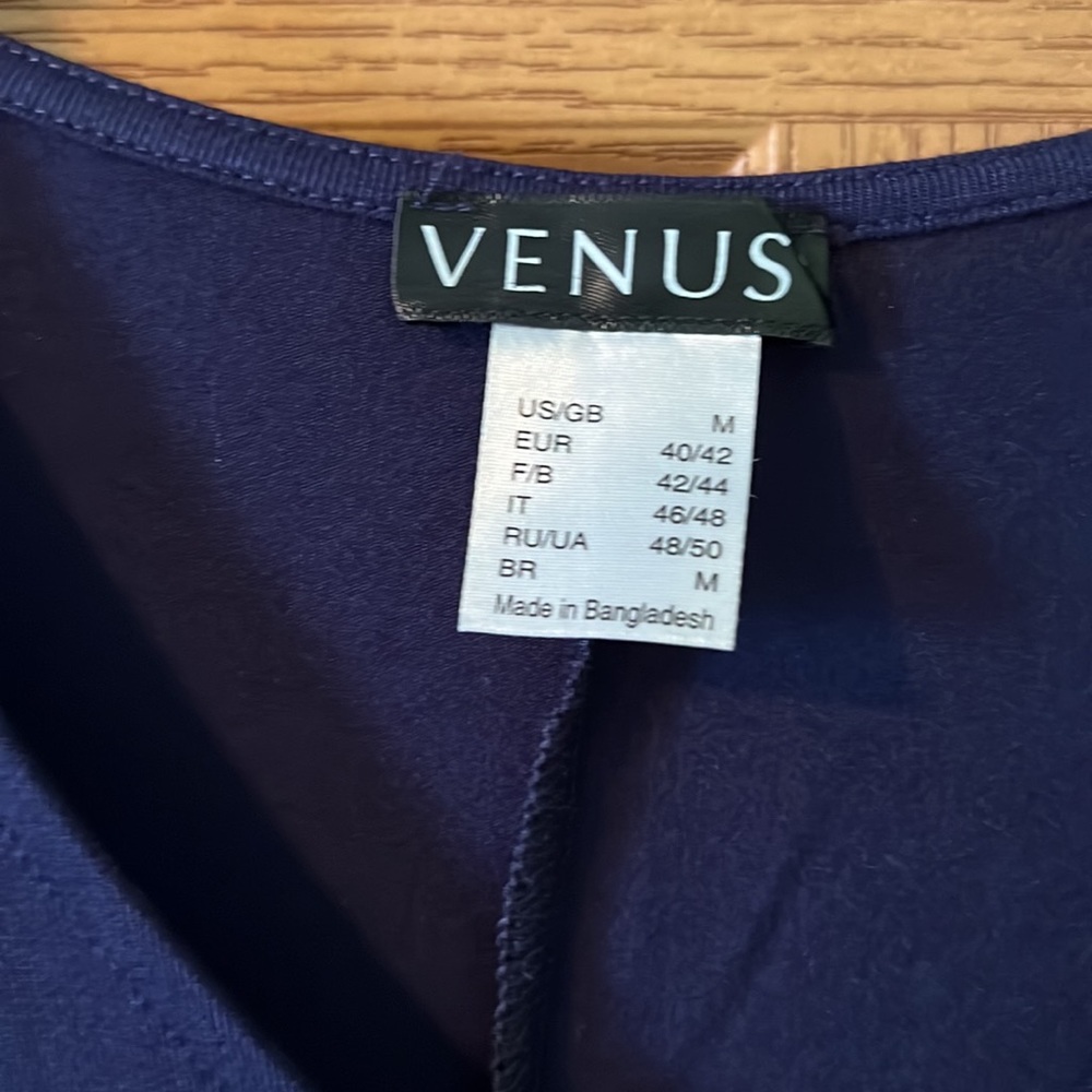 Venus - Picture 4 of 5